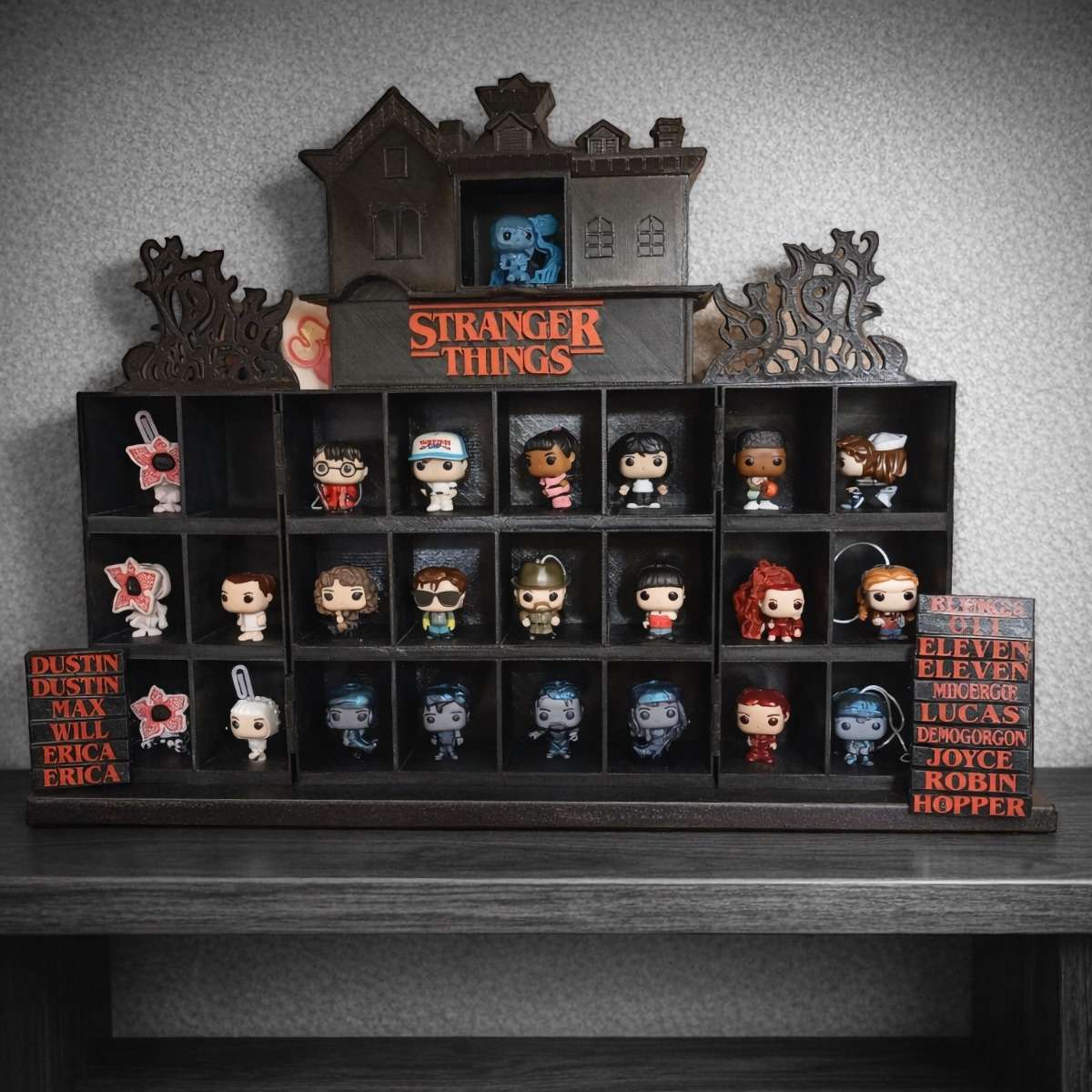 Полиця Дивні Дива Дім