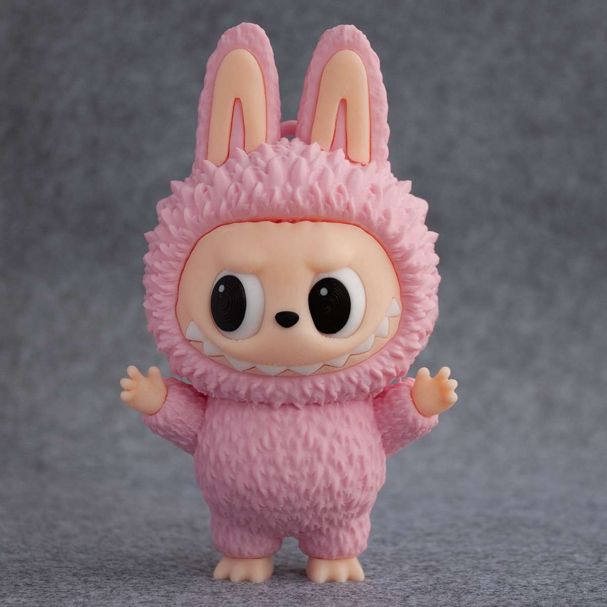 Лабубу labubu з рухомими очима