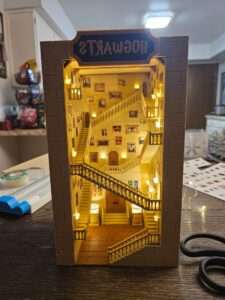 Magic Stairs Book Nook-05