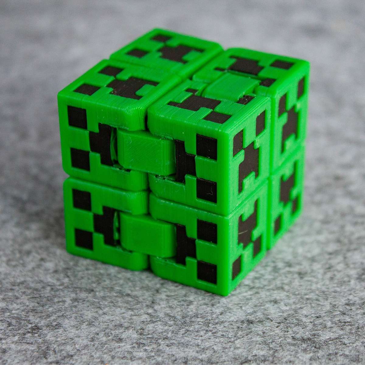 Майнкрафт нескінченний куб кріпер