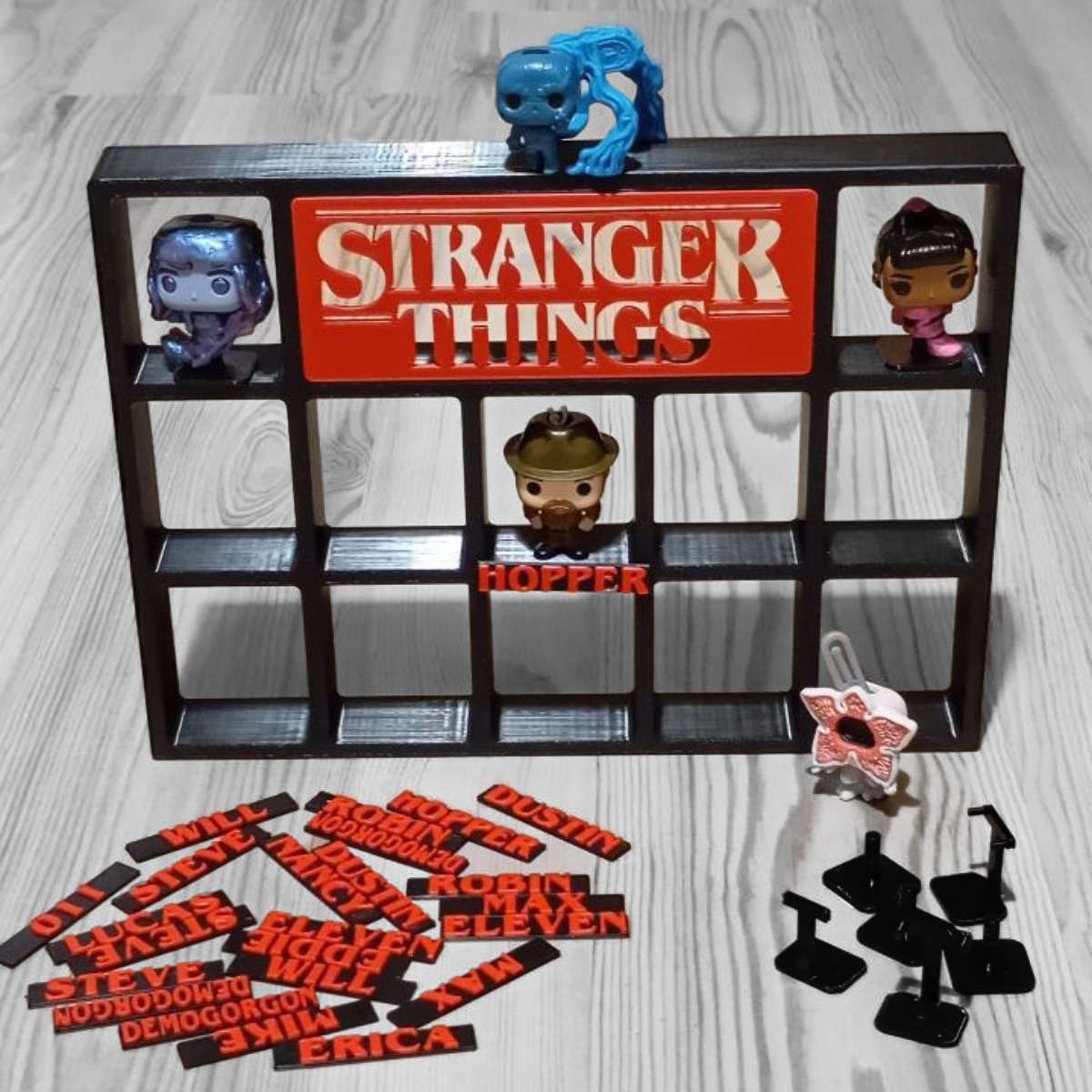 Полиця Дивні Дива 12