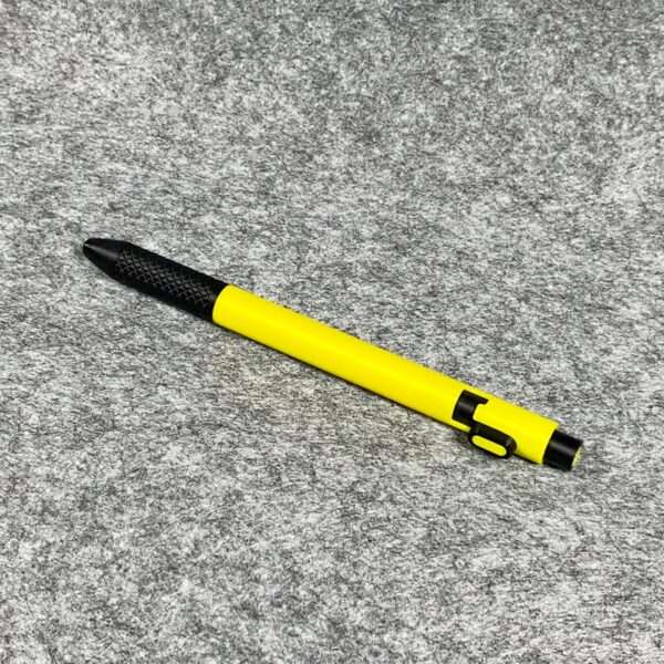 Ручка із затвором