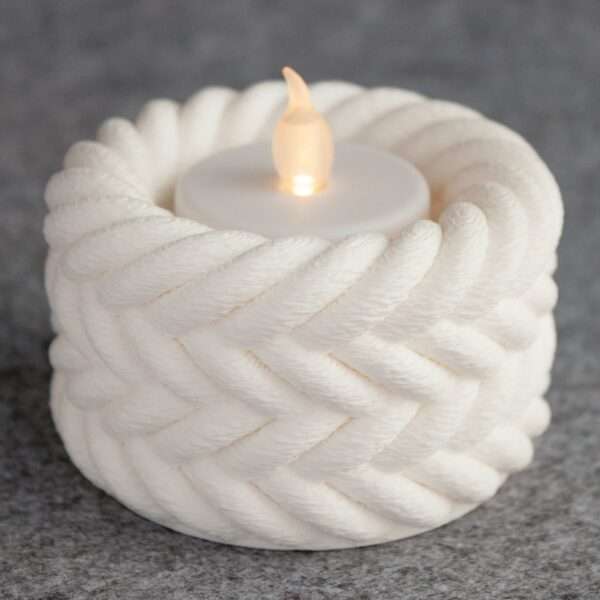 Свічник із мотузки